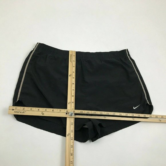 Nike Dri-FIT Shorts - Picture 2 of 8
